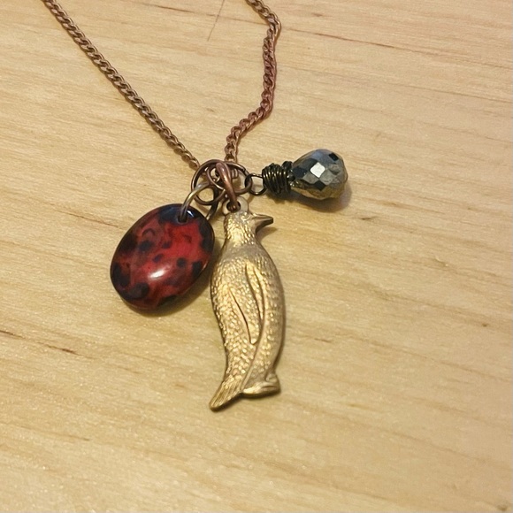 Penguin Bead Charm Gold Tone Copper Necklace - Picture 3 of 6